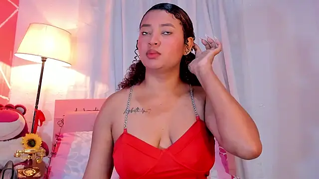 Snapshot of JessyZoe chatting on June 2, 1:44 pm JessyZoe online show from June 2, 1:44 pm