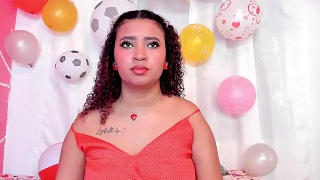 Snapshot of JessyZoe chatting on July 15, 2:35 pm JessyZoe online show from July 15, 2:35 pm