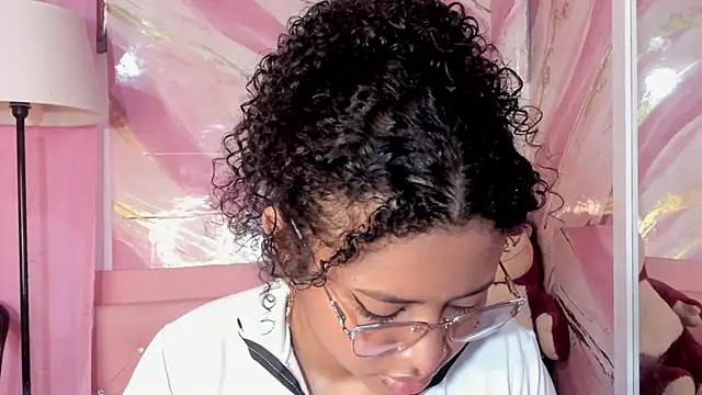 JessyZoe online show from October 21, 2:27 pm