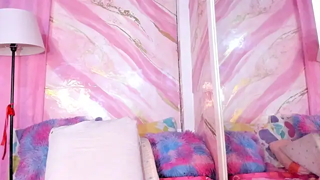 JessyZoe online show from February 5, 3:19 pm