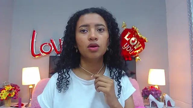 Snapshot of JessyZoe chatting on February 17, 12:49 pm JessyZoe online show from February 17, 12:49 pm