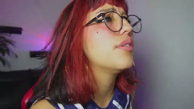 Snapshot of cute_hollywood chatting on October 8, 12:39 pm cute hollywood online show from October 8, 12:39 pm