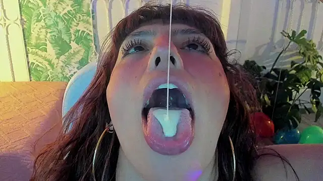 cute hollywood online show from January 9, 7:54 pm