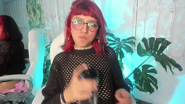 Snapshot of cute_hollywood chatting on September 30, 9:10 pm cute hollywood online show from September 30, 9:10 pm