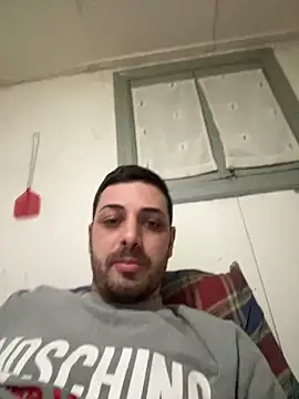 iltoscano95 online show from February 13, 8:31 pm