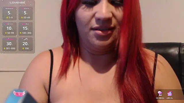 Snapshot of EmaGw chatting on November 2, 12:15 am EmaGw online show from November 2, 12:15 am