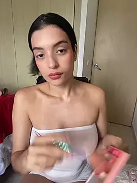 dakota le online show from March 21, 1:45 pm