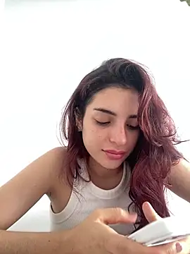 dakota le online show from April 21, 1:39 pm