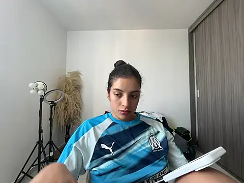dakota le online show from July 22, 1:57 pm