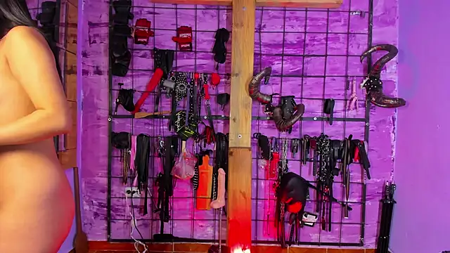 alexia aitanaa  online show from January 14, 3:32 am