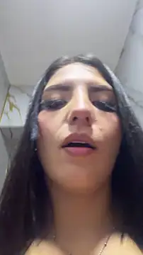 Snapshot of alexia_aitanaa_ chatting on May 21, 8:17 pm alexia aitanaa online show from May 21, 8:17 pm