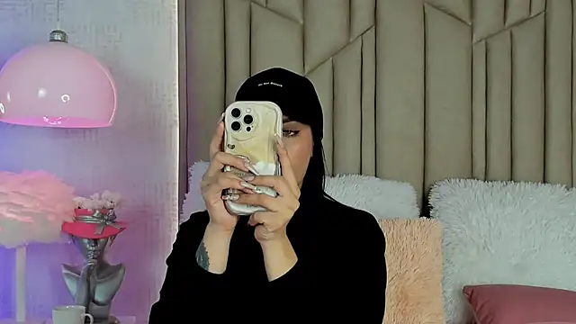 AudreyElla online show from October 30, 5:17 am