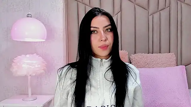 AudreyElla online show from April 28, 1:04 am