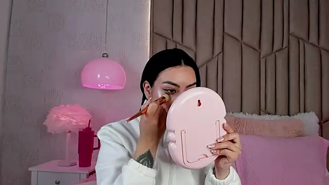 AudreyElla online show from February 21, 11:51 pm