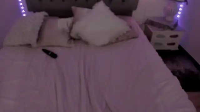 Snapshot of Lau_123x chatting on March 12, 7:35 am Lau 123x online show from March 12, 7:35 am