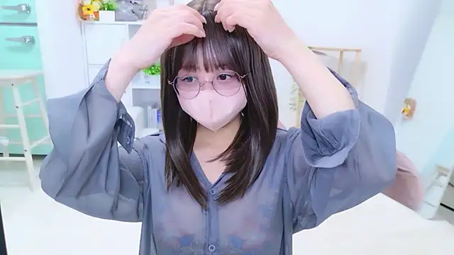 Snapshot of chihiro_ri chatting on June 19, 6:36 pm chihiro ri online show from June 19, 6:36 pm