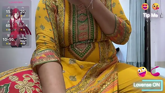 Snapshot of Kajal_G chatting on September 25, 8:31 am Kajal G online show from September 25, 8:31 am