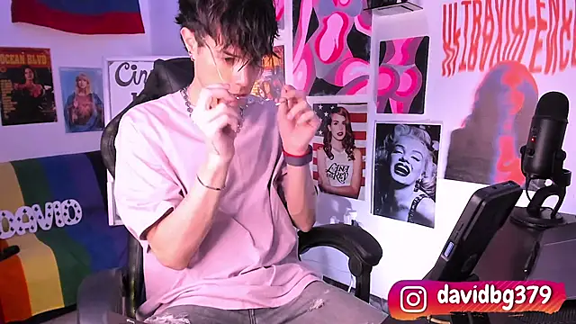 Snapshot of cinnamon_boyxxx chatting on March 11, 5:13 am cinnamon boyxxx online show from March 11, 5:13 am