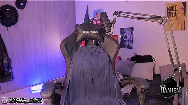 cinnamon boyxxx online show from December 4, 2:43 am