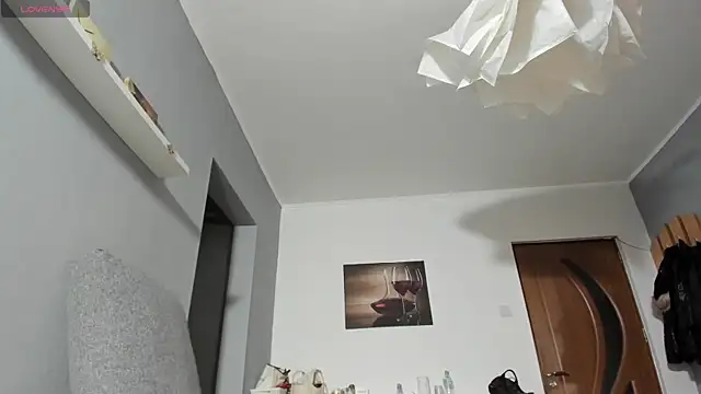 Snapshot of SexxyMeriem chatting on February 14, 9:53 pm SexxyMeriem online show from February 14, 9:53 pm