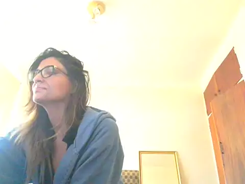 karmicQueen669 online show from July 22, 1:02 pm