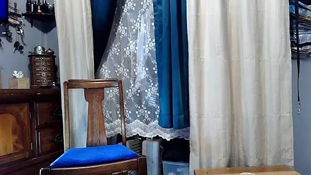 Genevieve143 online show from February 8, 11:02 pm