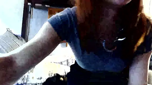 Snapshot of Genevieve143 chatting on May 23, 8:13 am Genevieve143 online show from May 23, 8:13 am