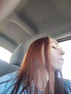 Genevieve143 online show from November 11, 8:36 pm