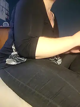 cruellaculdenfer67 online show from December 16, 8:07 am