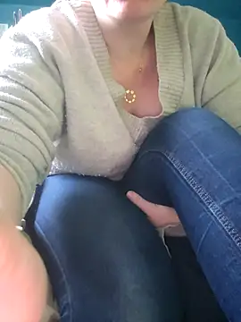 cruellaculdenfer67 online show from February 9, 8:45 am