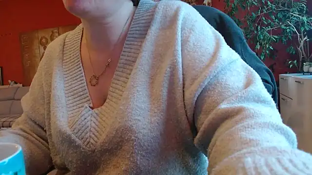 cruellaculdenfer67 online show from February 10, 2:27 pm