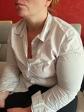 cruellaculdenfer67 online show from October 15, 12:24 pm