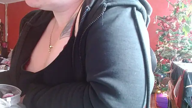 cruellaculdenfer67 online show from December 22, 9:20 am