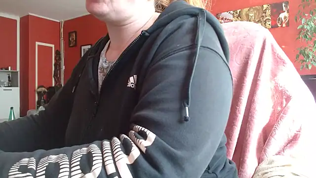 cruellaculdenfer67 online show from April 2, 1:18 pm