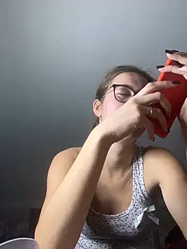 Snapshot of ur_pleasure_ chatting on December 18, 8:47 pm ur pleasure online show from December 18, 8:47 pm