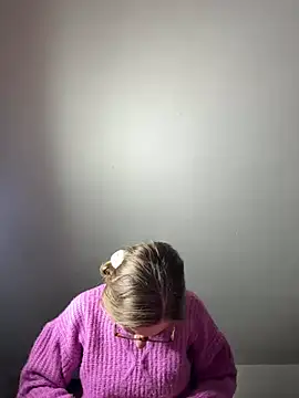 Snapshot of ur_pleasure_ chatting on January 25, 9:35 pm ur pleasure online show from January 25, 9:35 pm