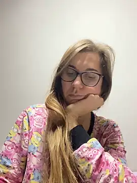 Snapshot of ur_pleasure_ chatting on December 2, 8:50 pm ur pleasure online show from December 2, 8:50 pm