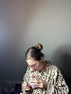 Snapshot of ur_pleasure_ chatting on February 20, 8:14 pm ur pleasure online show from February 20, 8:14 pm