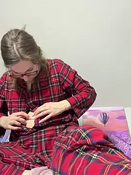 Snapshot of ur_pleasure_ chatting on February 16, 8:11 pm ur pleasure online show from February 16, 8:11 pm