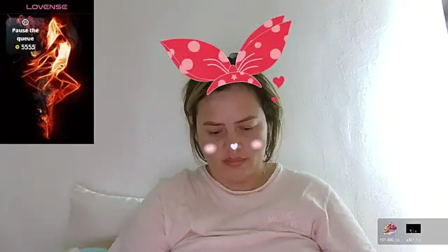 Snapshot of saramartinez1000 chatting on September 17, 4:09 pm saramartinez1000 online show from September 17, 4:09 pm