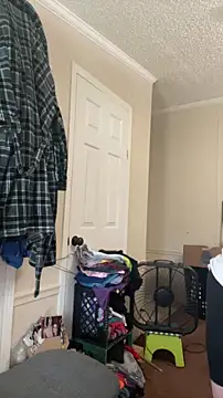 Snapshot of velvetta_ chatting on November 8, 7:50 pm velvetta online show from November 8, 7:50 pm