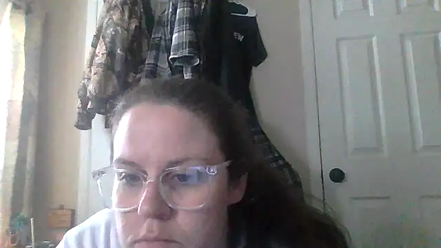Snapshot of velvetta_ chatting on March 7, 9:17 pm velvetta online show from March 7, 9:17 pm
