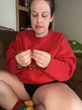 Snapshot of velvetta_ chatting on November 30, 4:19 pm velvetta online show from November 30, 4:19 pm