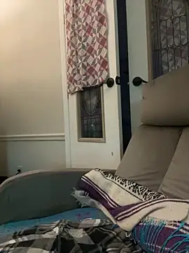 Snapshot of velvetta_ chatting on October 4, 10:22 pm velvetta online show from October 4, 10:22 pm