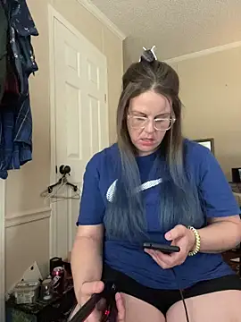 Snapshot of velvetta_ chatting on October 29, 5:23 pm velvetta online show from October 29, 5:23 pm