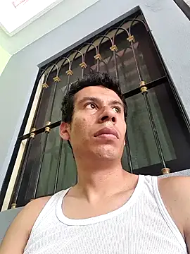 josehot151515 online show from October 29, 5:56 pm