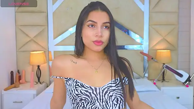 Tiphani walker  online show from September 25, 12:05 am