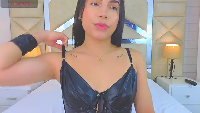 Tiphani walker  online show from September 27, 12:17 am