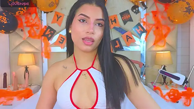 Tiphani walker  online show from October 30, 11:34 pm