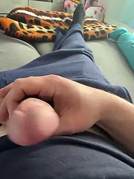 Sebastian24589 online show from February 16, 2:32 pm